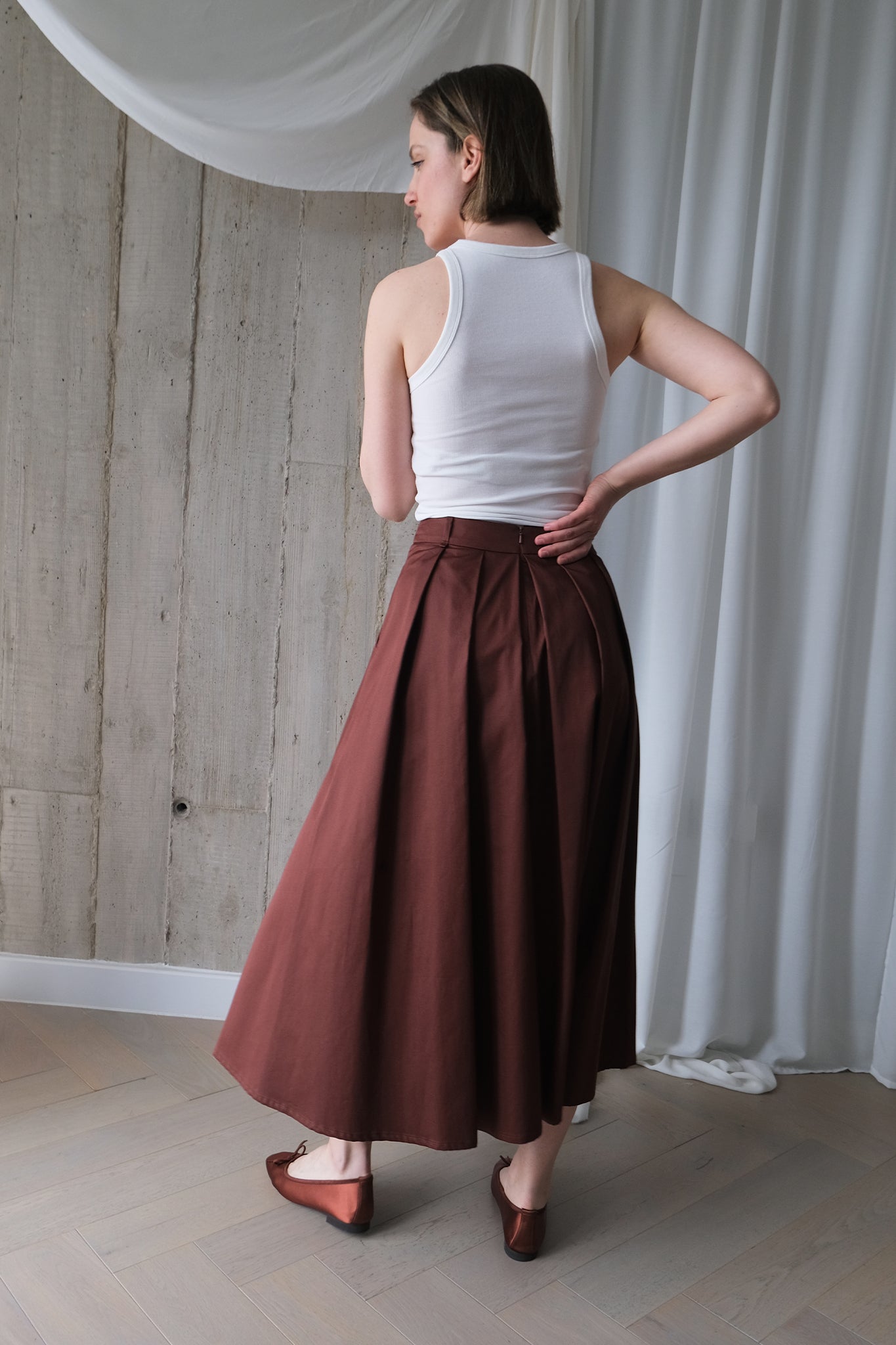 The Ensemble Skirt in Sienna Brown Cotton Sateen