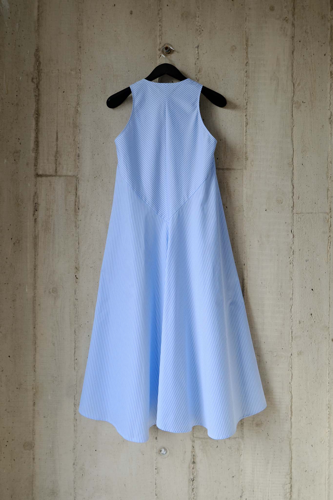 Sleeveless Dress in Cotton Twill Shirting