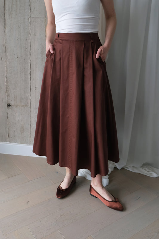 The Ensemble Skirt in Sienna Brown Cotton Sateen