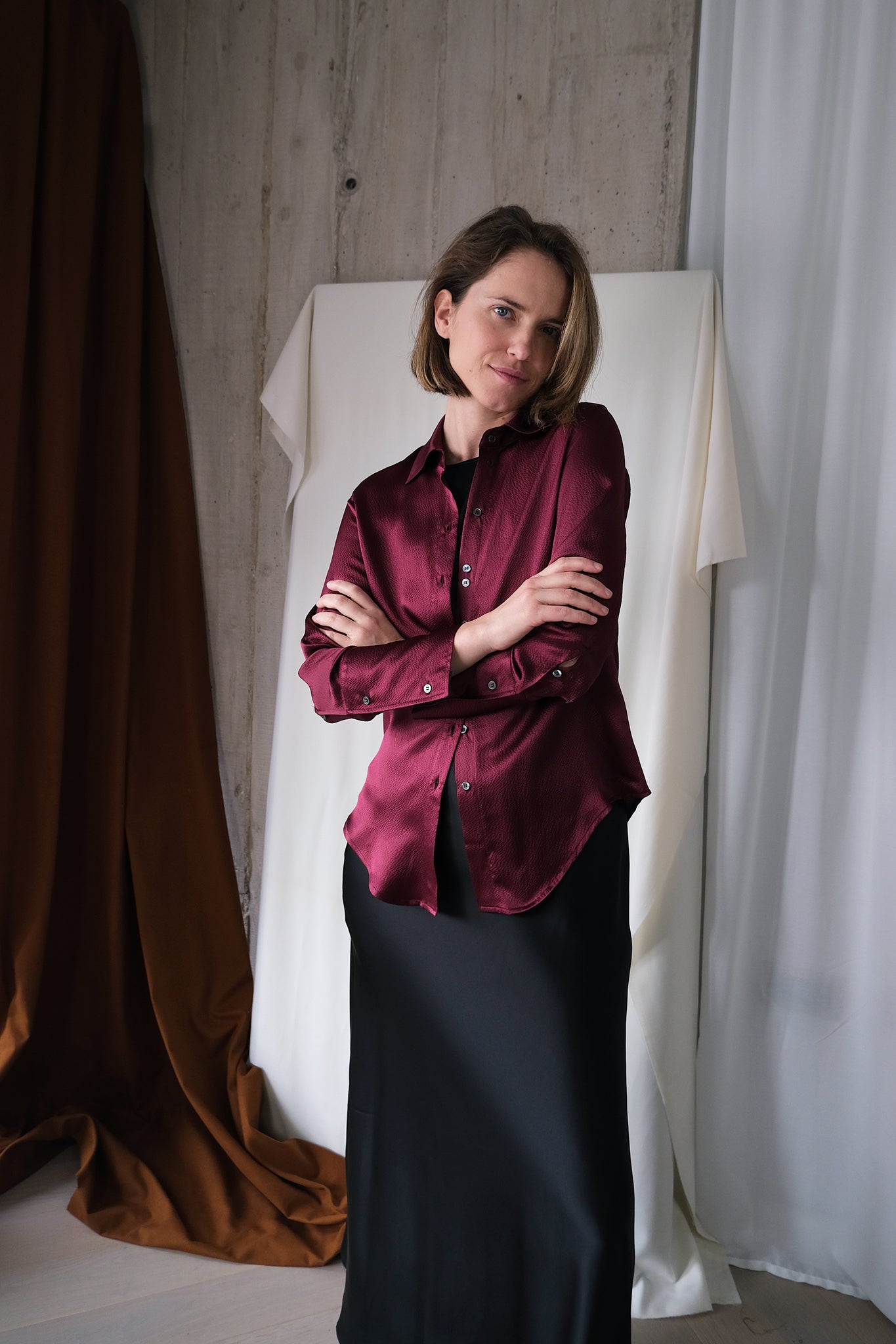Signature Shirt in Burgundy Hammered Silk