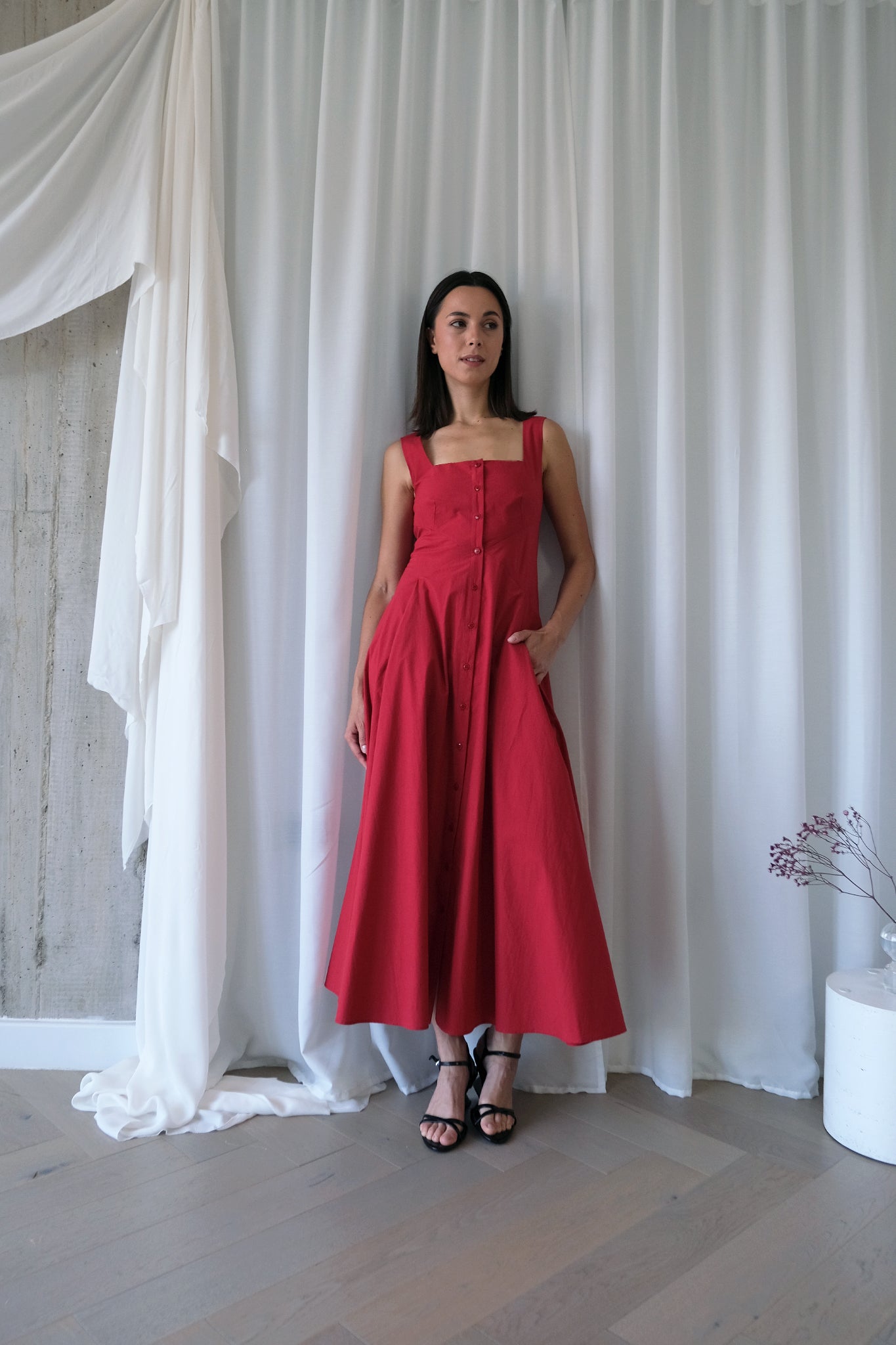 Square Neck Romanticist Dress in Red Cotton Poplin – The Array
